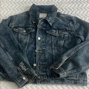 Love in Faith Embroidered Denim Jacket Sz M Like New
